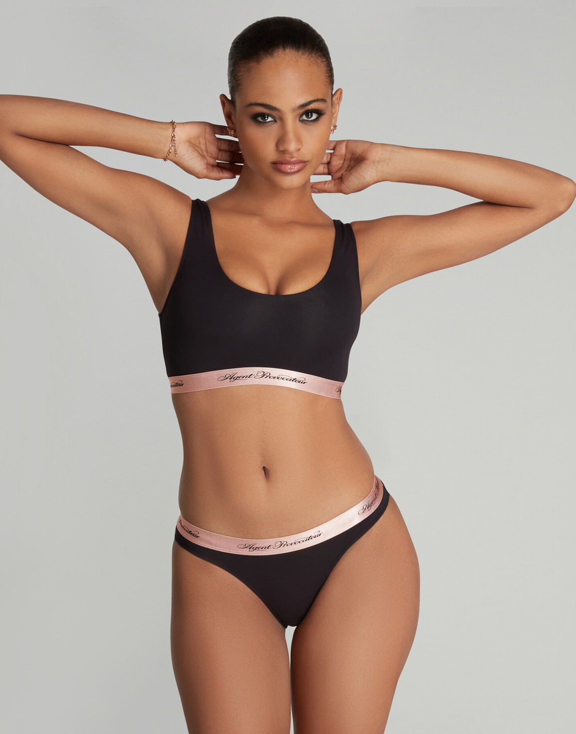 Clea Wireless Bralette Black | Agent Provocateur