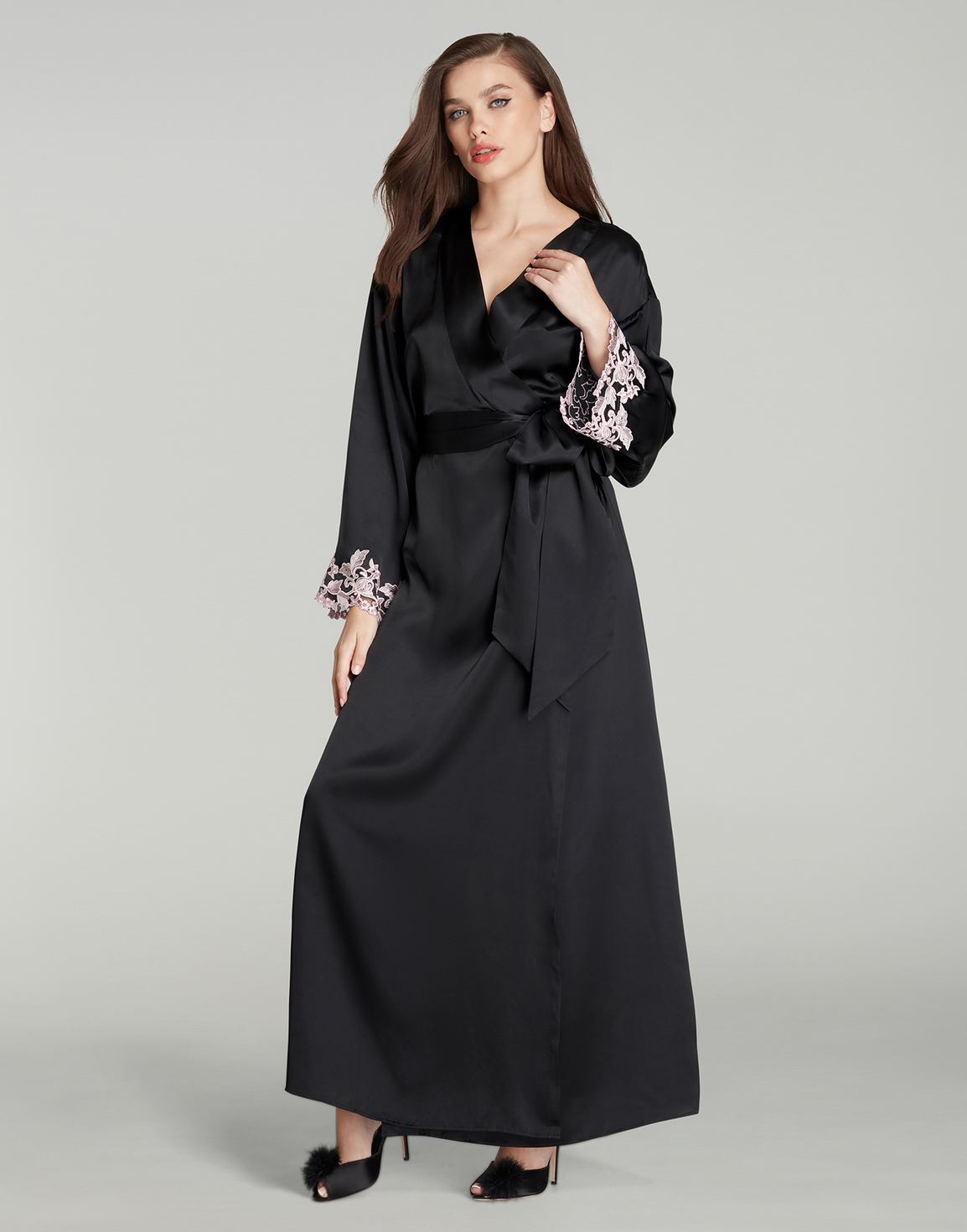 Darina Dressing Gown Black/Pink | Agent Provocateur
