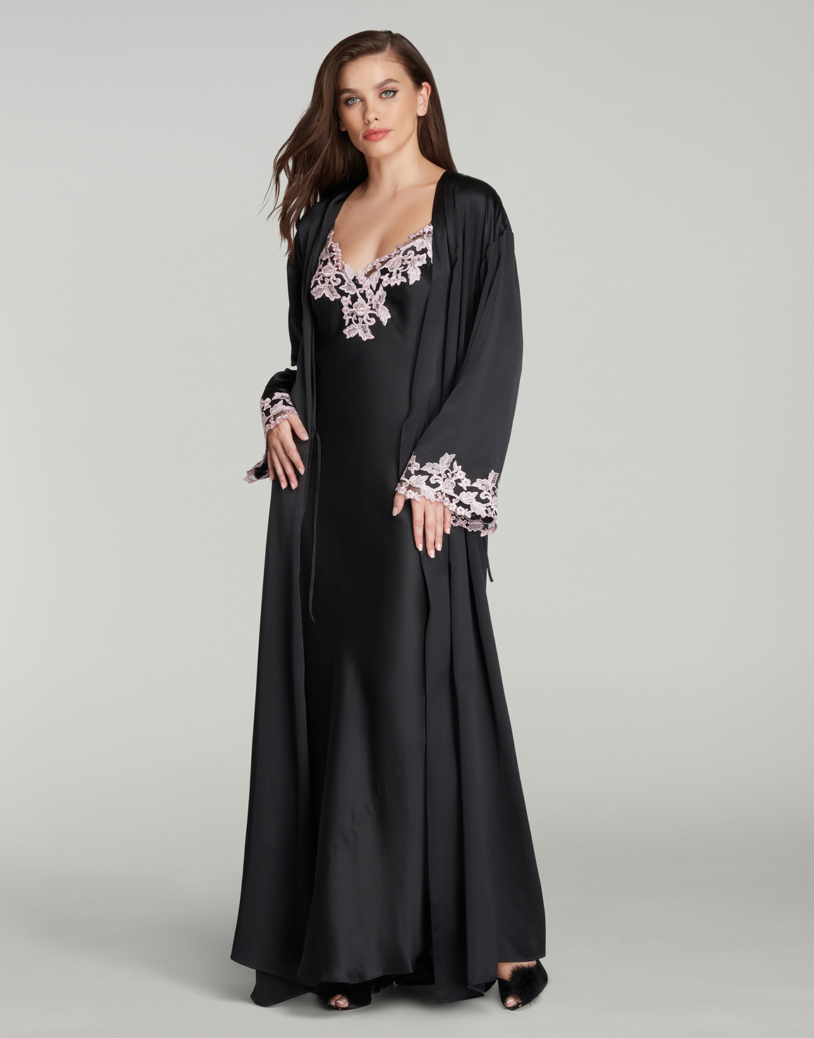 Darina Dressing Gown Black/Pink | Agent Provocateur