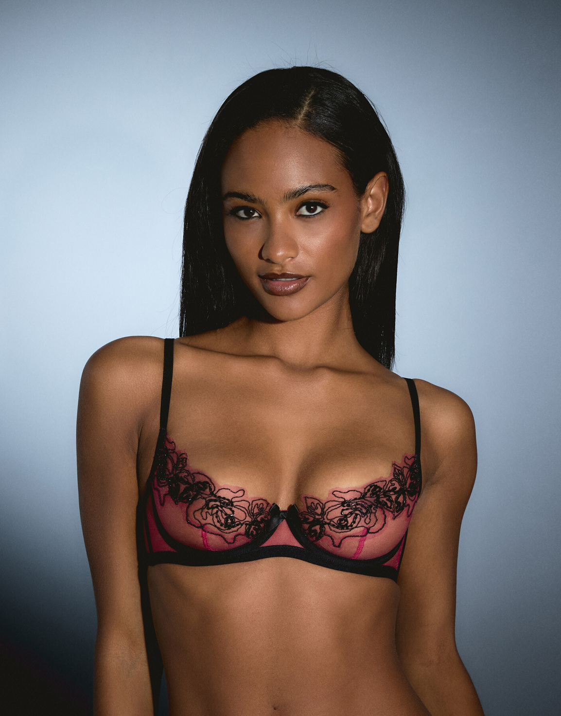 Lindie Demi Cup Plunge Underwired Bra Fuchsia/Black | Agent Provocateur