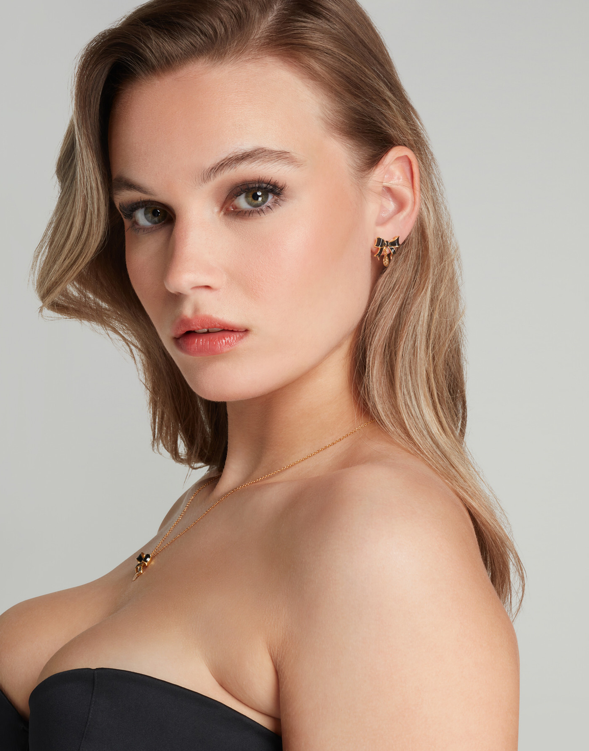 Adley Earrings Gold/Black | Agent Provocateur