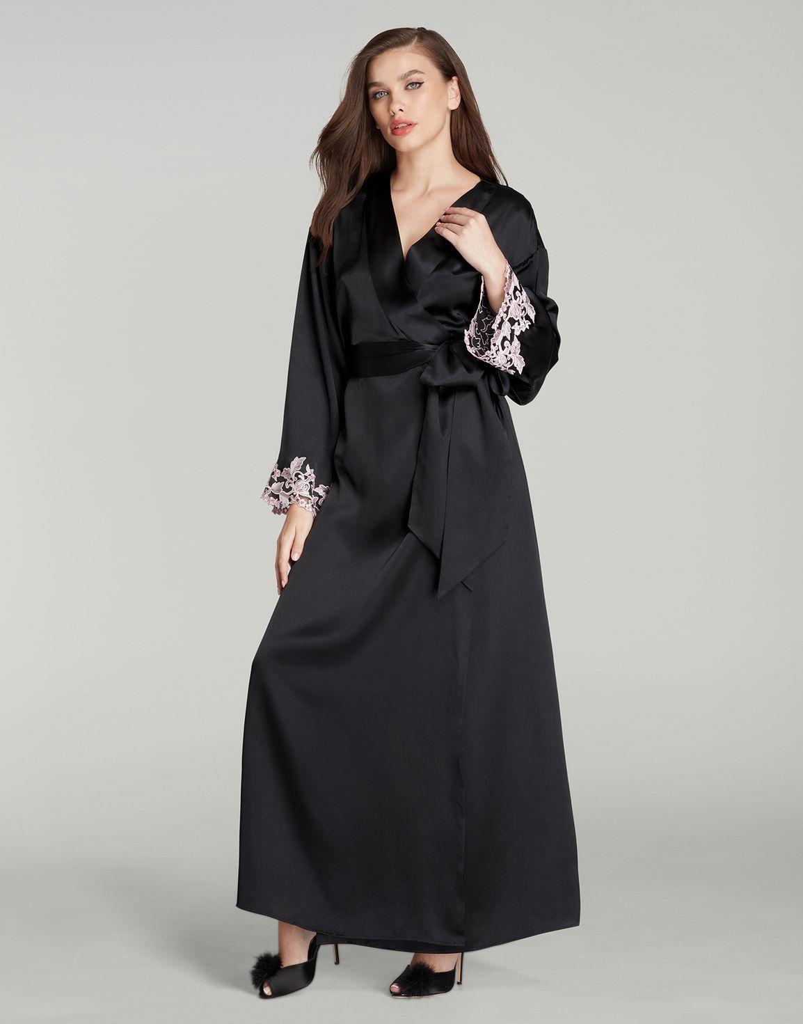 Darina Dressing Gown Black/Pink | Agent Provocateur