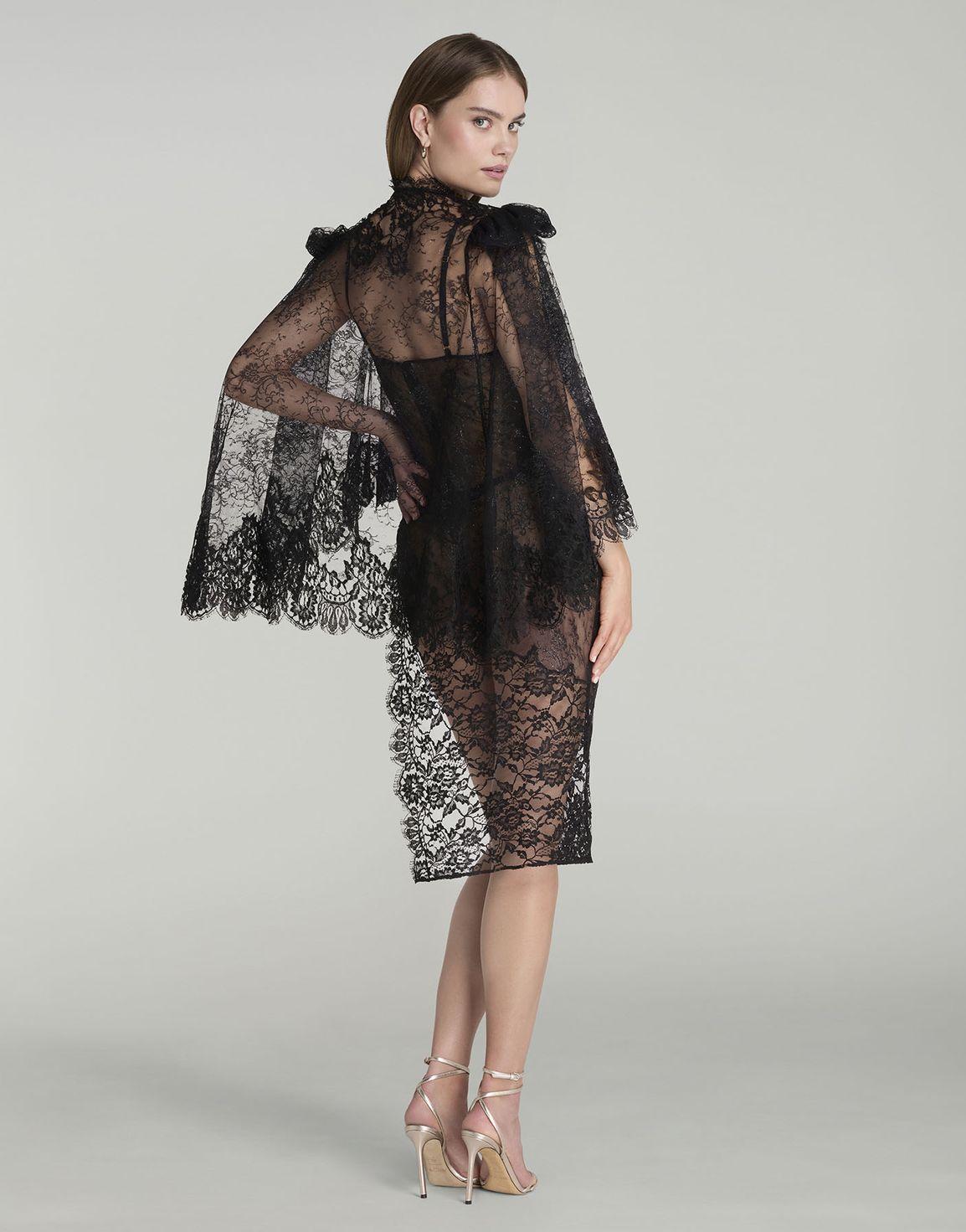 Tasmina Cape Black | Agent Provocateur