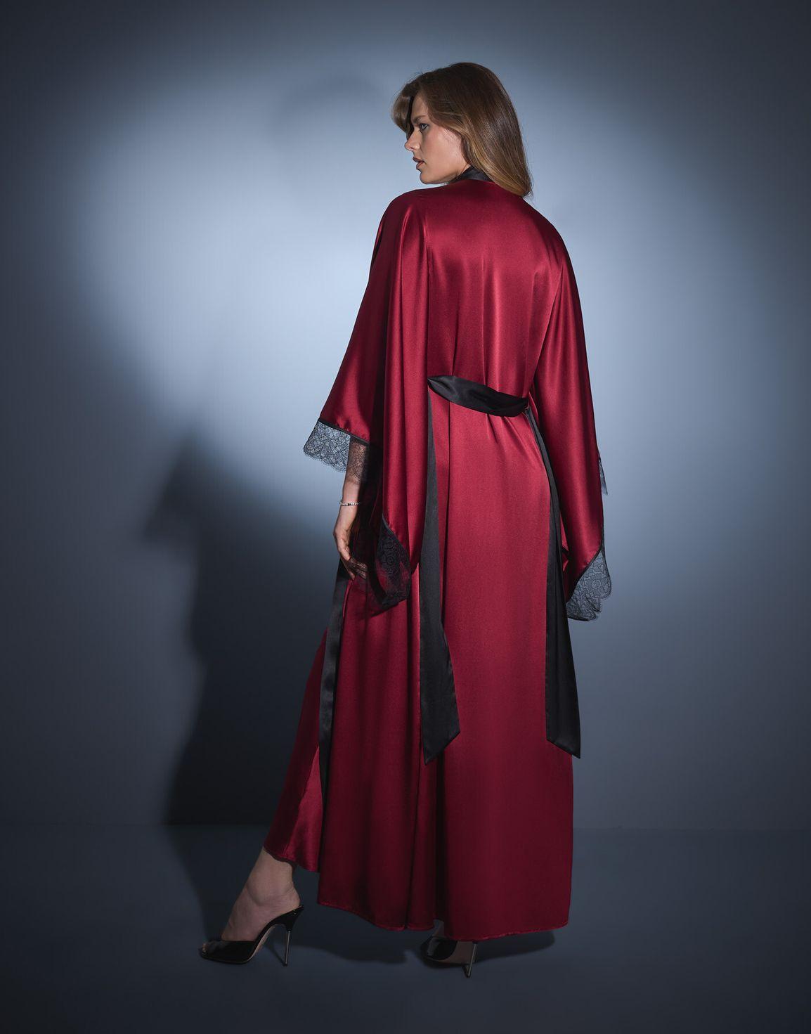 Sammi Long Kimono Burgundy/Black | Agent Provocateur