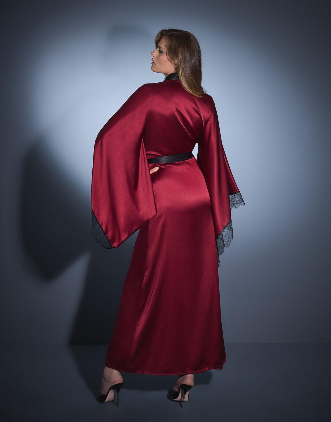 Sammi Long Kimono Burgundy/Black | Agent Provocateur