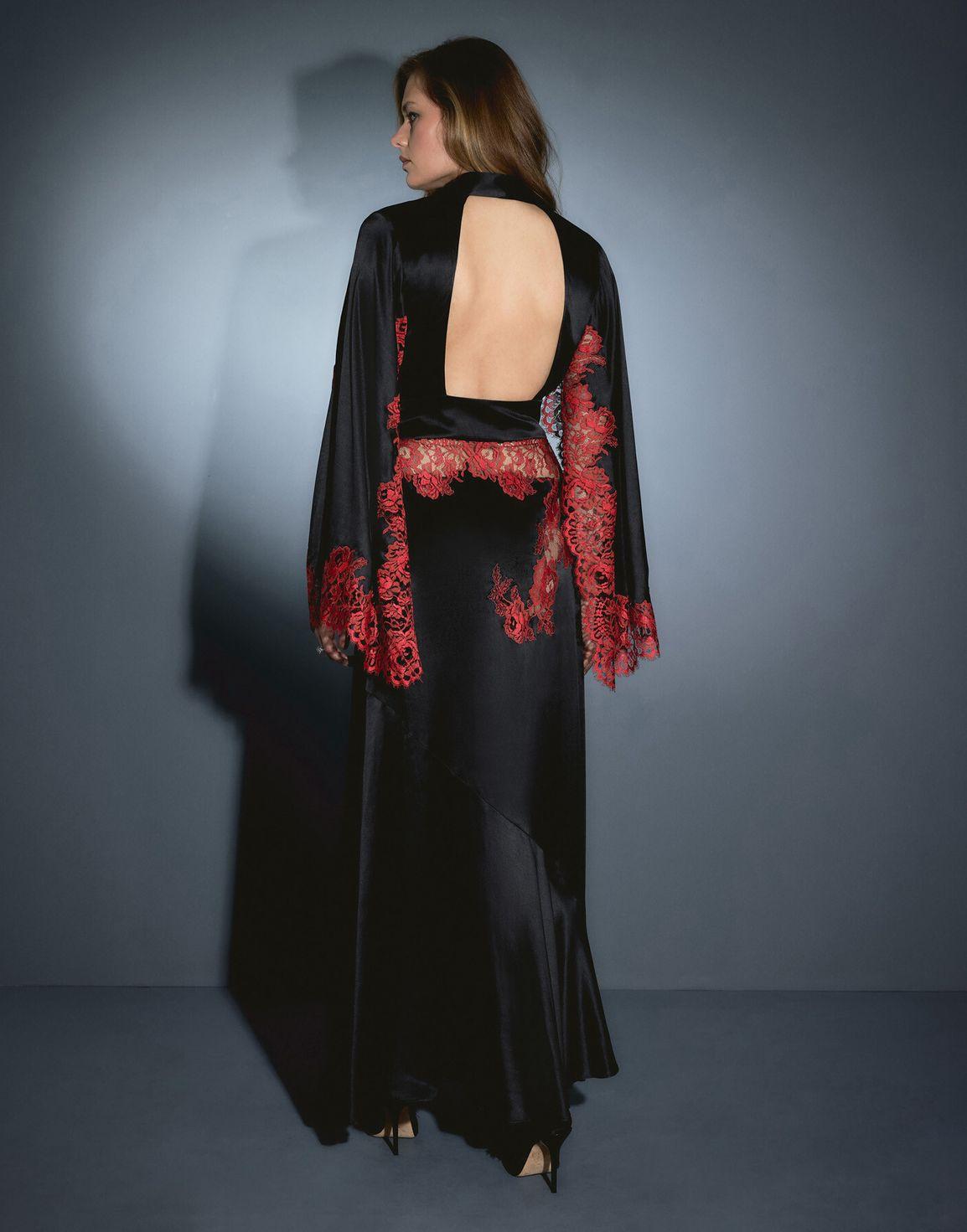 Solanna Long Dressing Gown Red/Black | Agent Provocateur