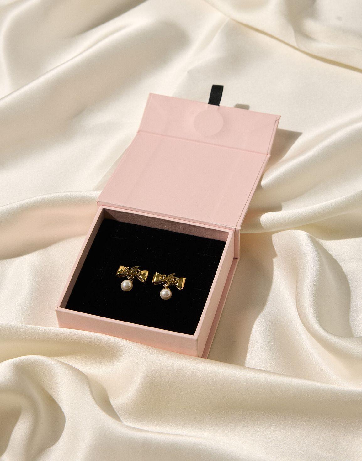 Beki Earrings Gold/Pearl | Agent Provocateur