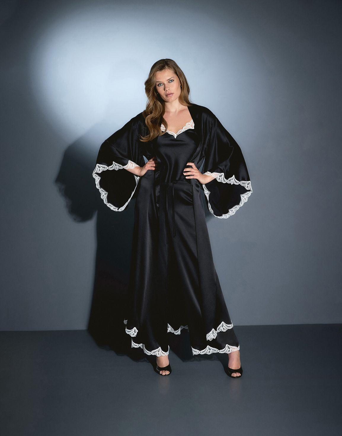 Nelle Long Gown Black/Ivory | Agent Provocateur