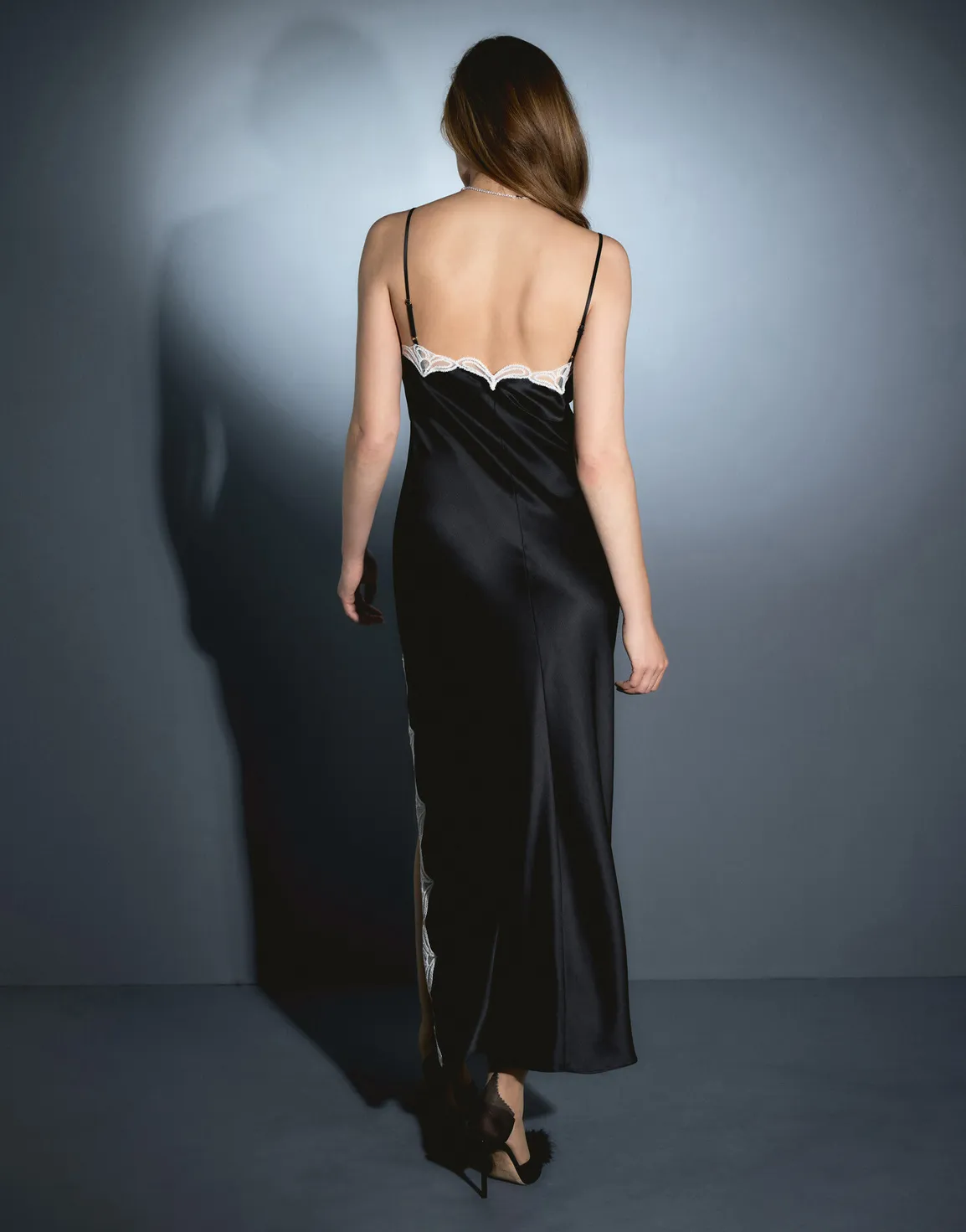 Nelle Long Slip Black/Ivory | Agent Provocateur