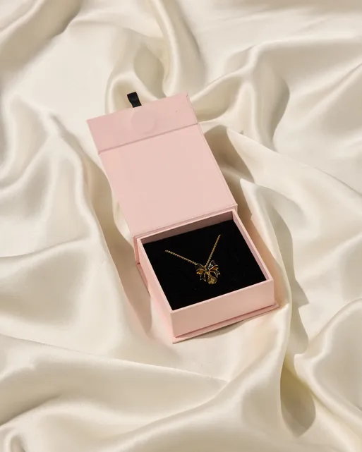 Adley Necklace Gold/Black | Agent Provocateur