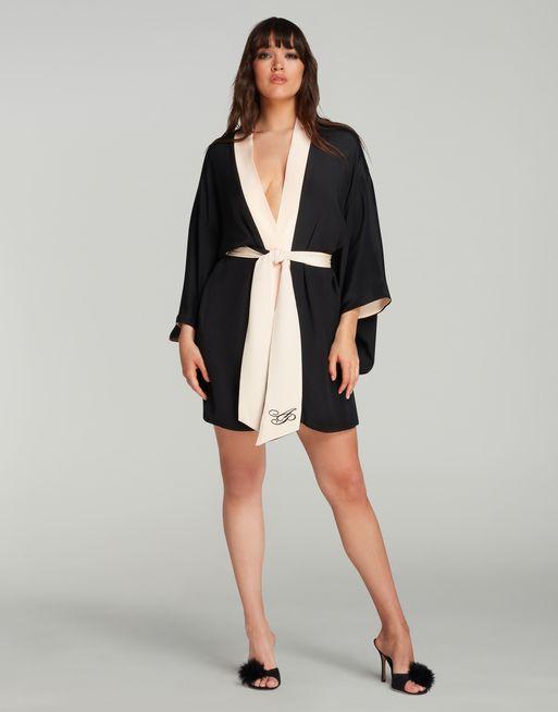 Kimono agent deals provocateur