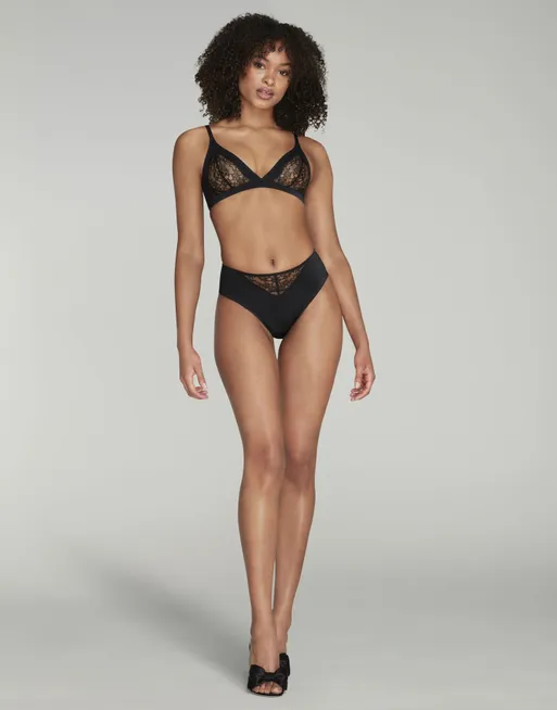 Brigette Soft Cup High Apex Bra in Black | Agent Provocateur Outlet