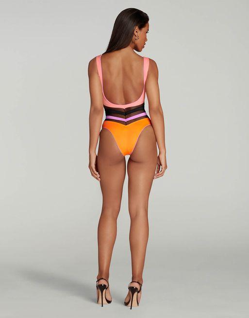 Agent provocateur deals one piece